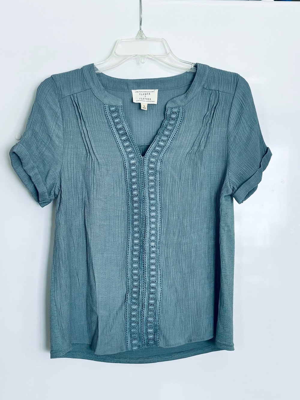 Flower & Feather Teal Embroidered Boho Blouse Size Small